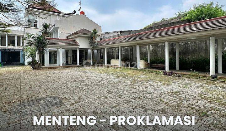 Hunian Eksklusif di Menteng, 2 Bangunan 45jt m² Nego 1