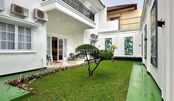 Dijual Cepat Rumah Modern Klasik di Cilandak Margasatwa 1