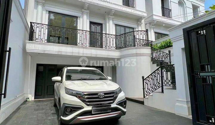 Rumah Baru Modern Classic di Cipete, Kolam Renang, 12,5M Nego 2