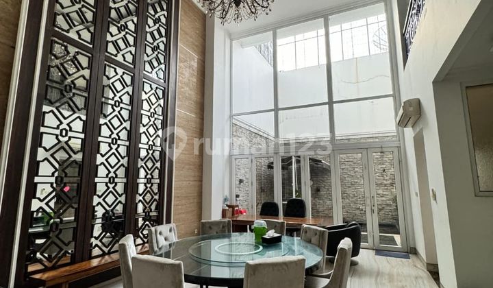 Jual Rumah Layar Permai Pik 8X30 3,5 Lantai Full Furnished 4 KT