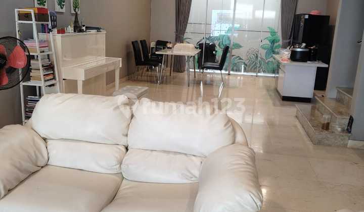 For Sale Golf Island Pik 8X20 Palm Semi Furnished House