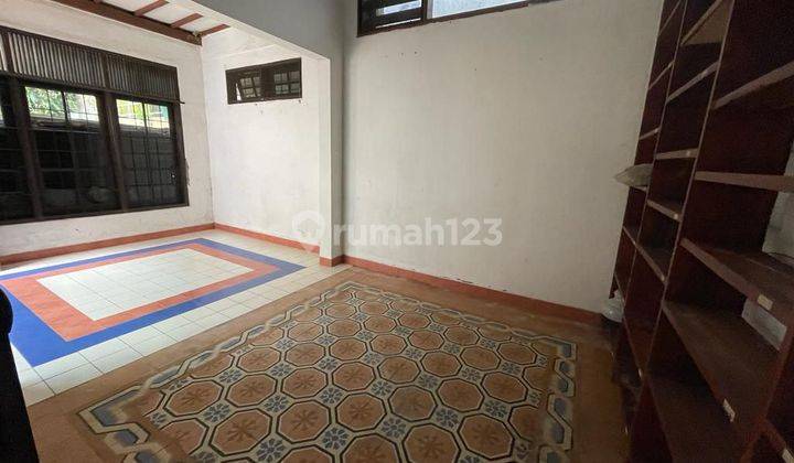 Disewakan Rumah / Tempat usaha,Jarang Ada,harga Sewa Murah Dicikini,menteng Jakarta Pusat 2