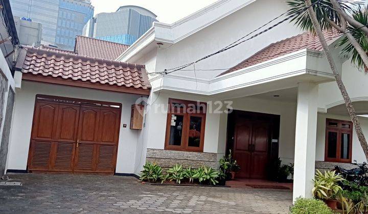 Rumah siap huni,di Menteng Jakarta pusat, lokasi sangat strategis  1