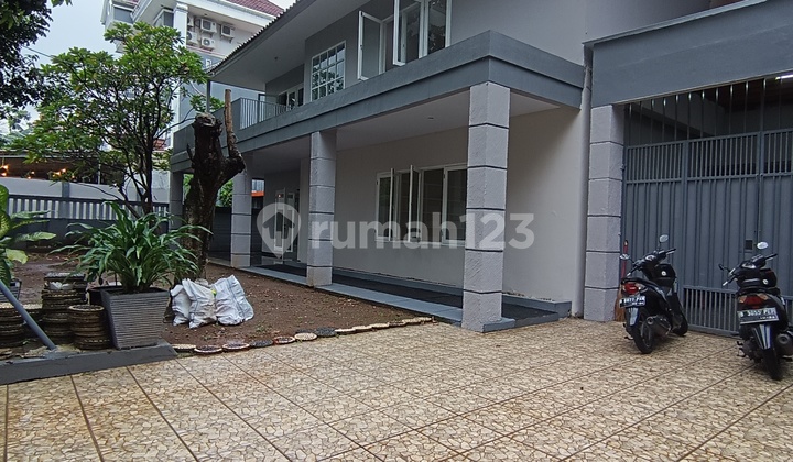 2-Story House Already RentedReady to Occupy Unfurnished Recently RenovatedNear Cikini Raya Street and Raden Saleh StreetCentral Jakarta 2-Story House Already RentedReady to Occupy Unfurnished Recently RenovatedNear Cikini Raya Street and Raden Saleh StreetCentral Jakarta