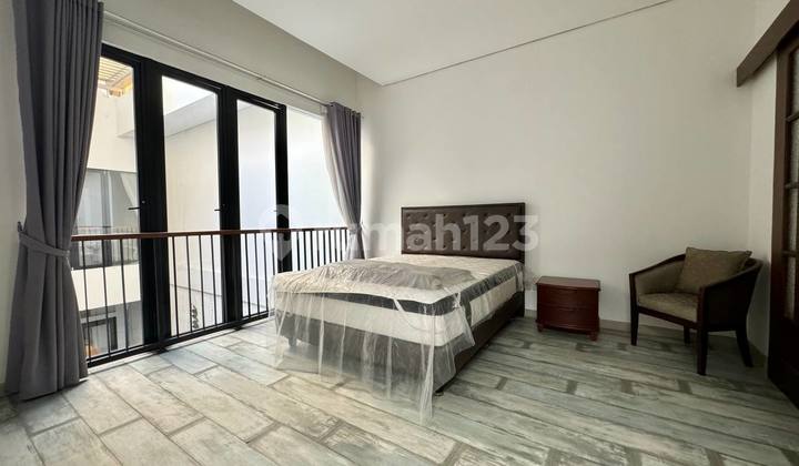 House on Prambanan Street, Menteng 2