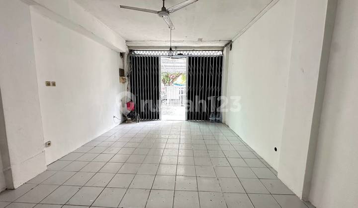 Ruko Siap Huni Lokasi Strategis Dibawah harga pasar,Di Cikini Menteng Jakarta Pusat Ruko Siap Huni Lokasi Strategis Dibawah harga pasar,Di Cikini Menteng Jakarta Pusat