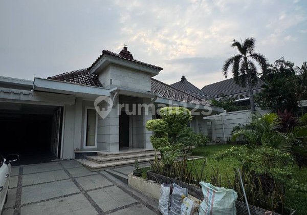 Luxury House Rental in Menteng Area Luxury House Rental in Menteng Area