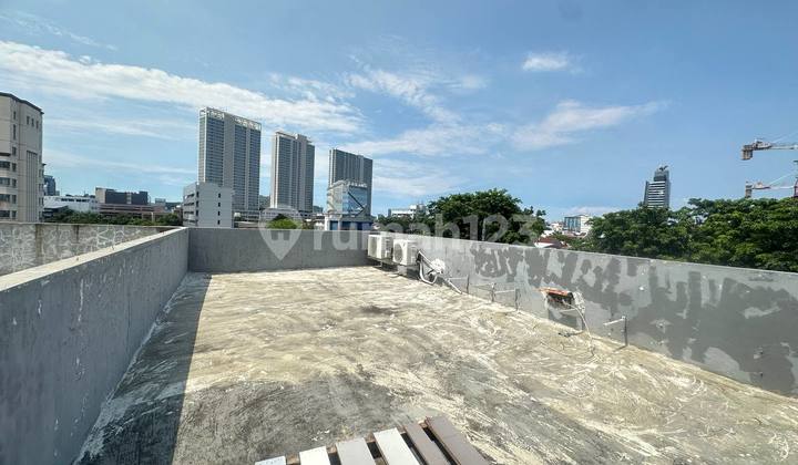 Shop house with elevator, strategic location, near Jl. Cikini Raya and Jl. Raden Saleh Raya, Menteng, Central Jakarta. 2