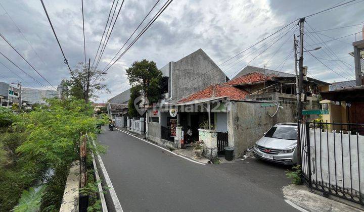 Rumah Hook Strategis Dipinggir Jalan Raya Tebet,jakarta Selatan  1