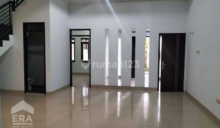 Dijual rumah minimalis Singgasana Pradana Lokasi nyaman Keamanan 24 jam 2