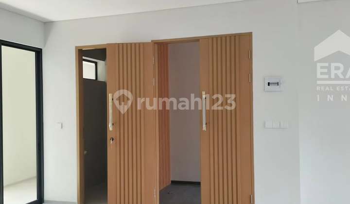 Rumah baru urban style minimalis kekinian di Setraduta Grande 2