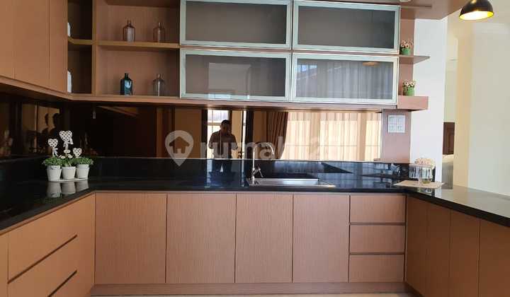 Rumah mewah 3 lantai siap huni di perumahan the mutiara pettarani panakulang kota makassar 4