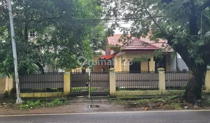 Rumah Tua Di Jalan Dr Sutomo 1