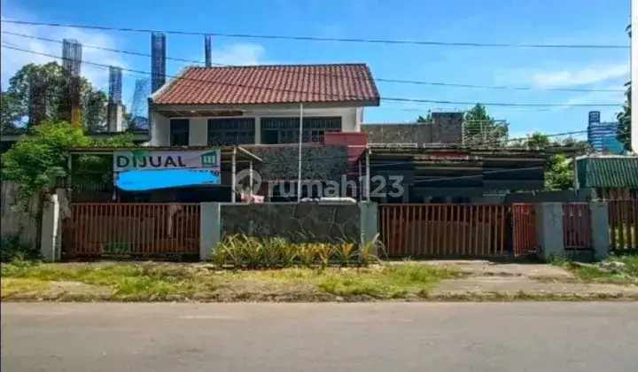 Rumah Tua di Jalan Chairil Anwar R 1