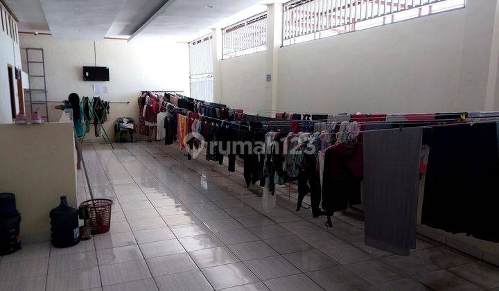 Kos kosan murah 4 lantai 53kamar di emisaelan kota makassar 2