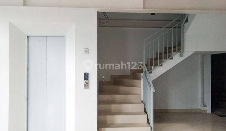 Di Sewa Gedung Mewah Ruang Usaha Kiaracondong 2