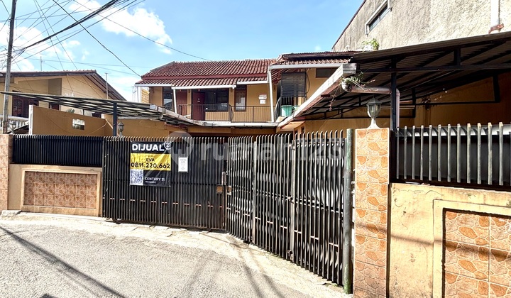 Kos-Kosan House in Sekeloa, Coblong, Bandung Kos-Kosan House in Sekeloa, Coblong, Bandung