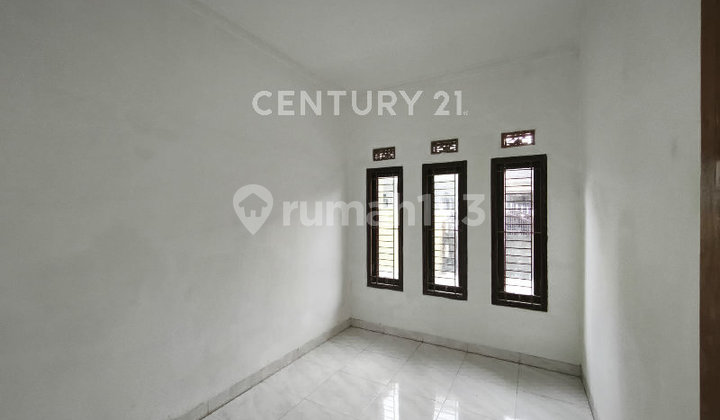 1.5-Story House in Griya Bandung Indah Ciwastra Complex, Bandung Regency 2