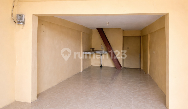 For Rent: Main Road Shop House Ready to Occupy in Pesanggrahan, South Jakarta 2