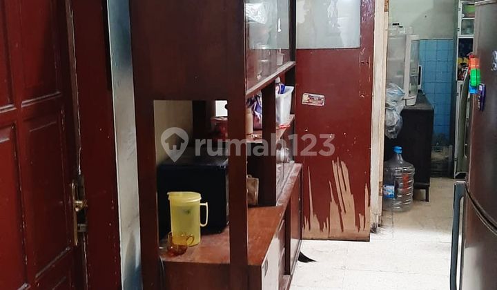 Selling Freehold House in Kebon Jeruk, West Jakarta 2