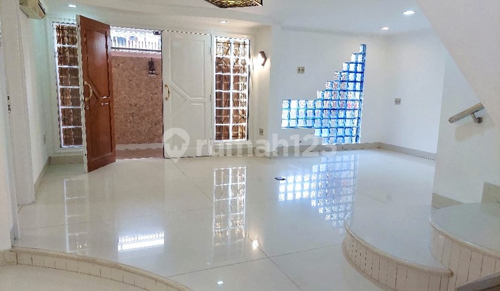 Rumah Hook 2,5 LT Mewah Siap Huni di Tanjung Duren, Grogol, Jakarta Barat