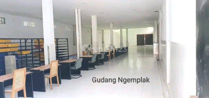 Gudang Dan Kantor Bagus Siap Huni SHM di Umbulmartani, Sleman  3