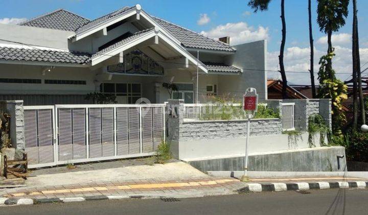 Rumah daerah Semarang atas view Gunung 1