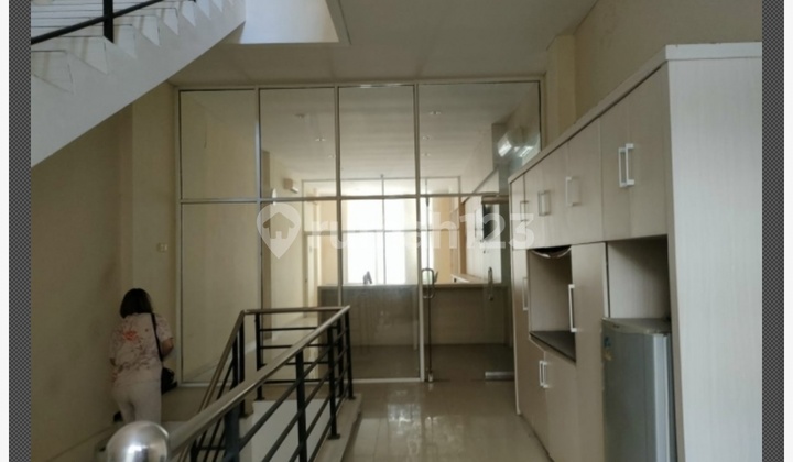 Ruko siap pakai Tengah kota semarang 2