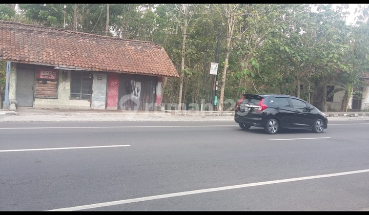 Tanah di Jalan Raya Tuntang salatiga.cocok buat gudang.akses jln tronton  2