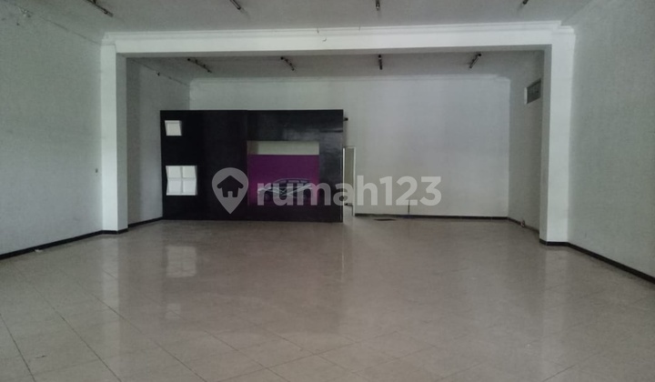 Ruko di Jalan raya semarang Ruko di Jalan raya semarang