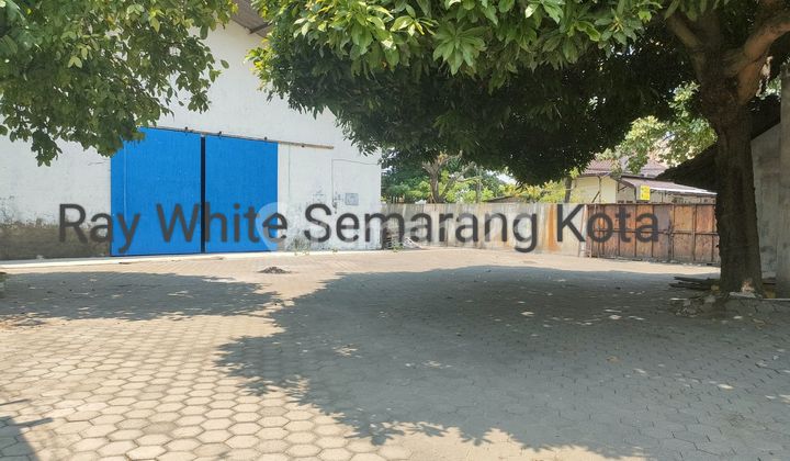For sale: warehouse + office in Siliwangi, Semarang 1