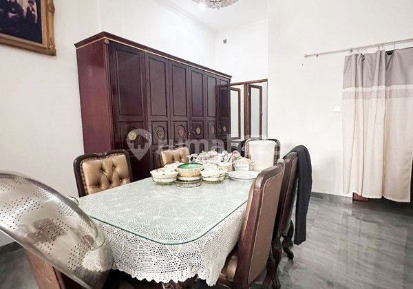 Selling House in Jakarta 2