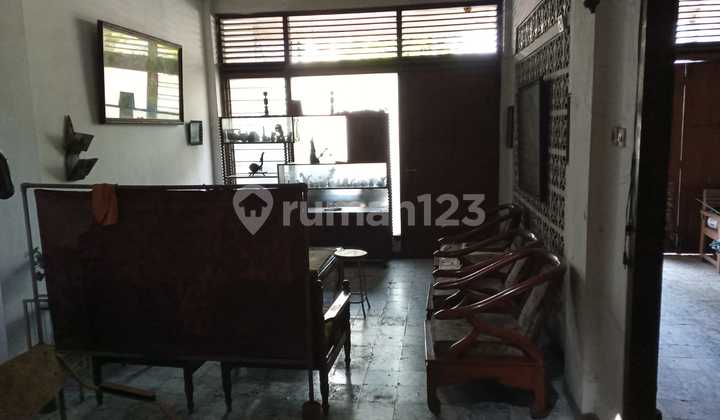 Rumah Di Jl Raya Semarang 2