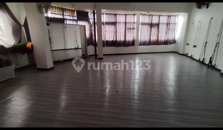 Jual Tempat Usaha Di Pecinaan 1