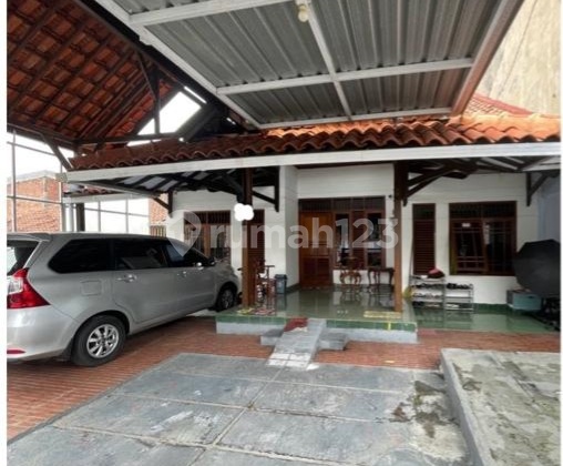 Rumah Di Semarang Selatan 2