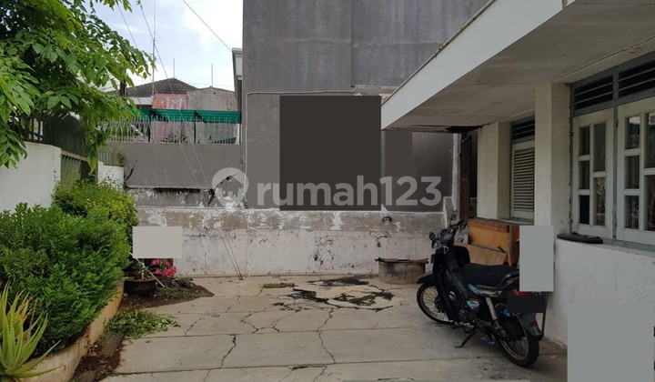 House in Central Semarang Near Mall 2