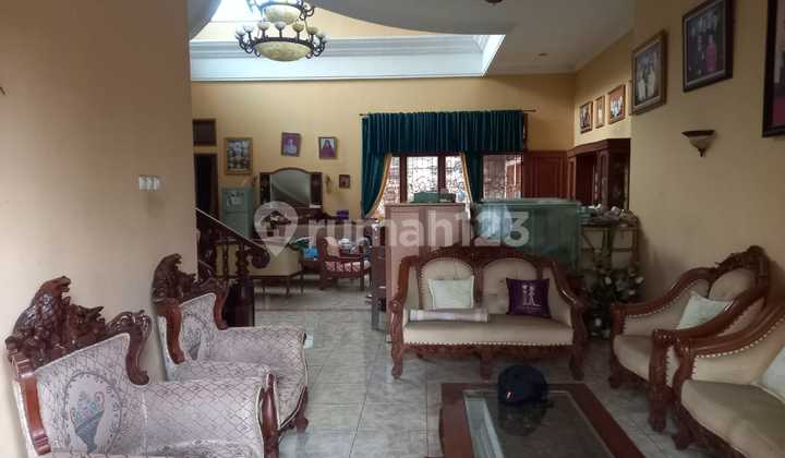 Rumah di Jl Klabat Semarang 1