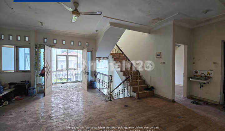 Rumah 3 Lantai Dijual Taman Permata Buana Hadap Selatan - 265m2 6