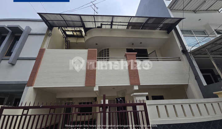 Rumah 2 Lantai Dijual Green Ville Hadap Selatan Siap Huni - 120m2 Rumah 2 Lantai Dijual Green Ville Hadap Selatan Siap Huni - 120m2