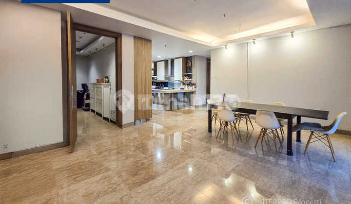 BEST PRICE Apartemen The Windsor Tower Luxury luas 186m2 1