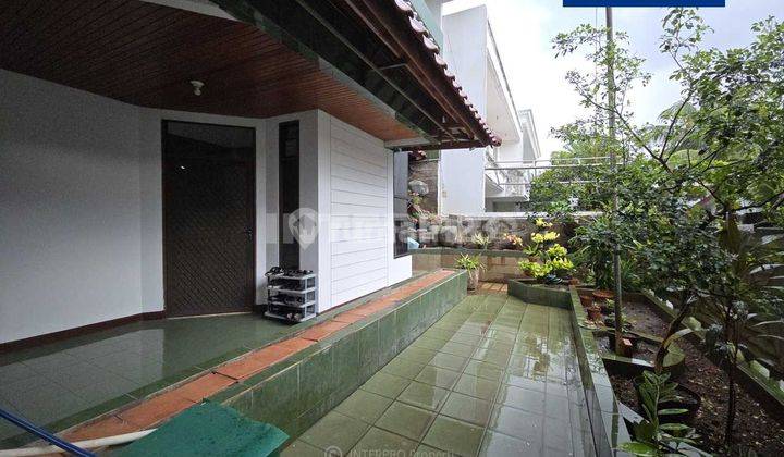 Rumah 2,5 Lantai di Intercon Kebon Jeruk Luas Tanah 240m2 2