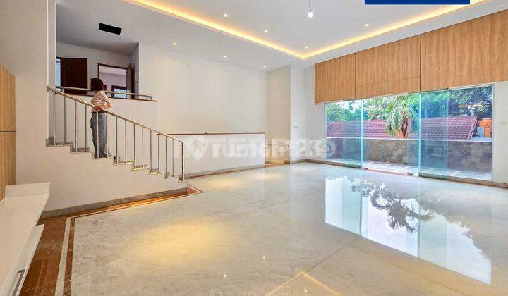 Rumah Mewah 4 Lantai di Taman Villa Meruya Luas 374m2 2