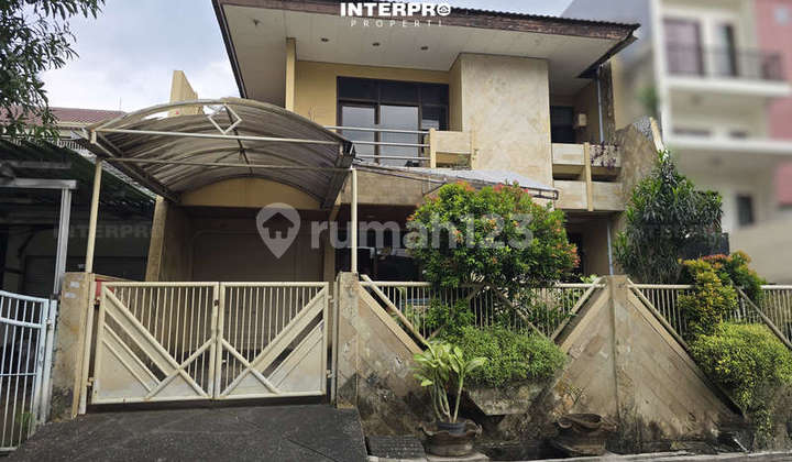 Rumah 2 Lantai Puri Indah Ceiling Tinggi Semi Furnished - 195m2