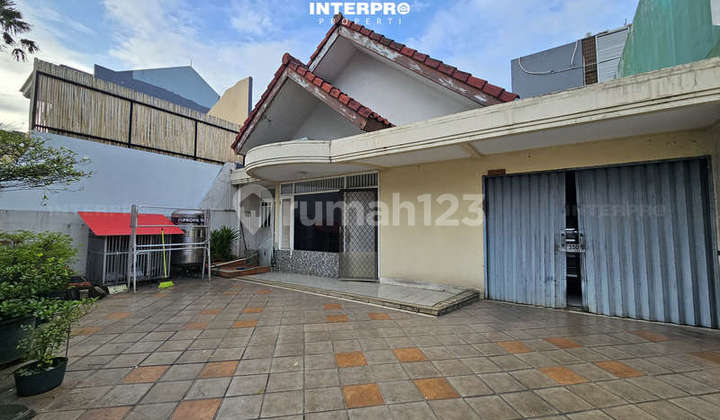 Rumah Hitung Tanah Dijual Permata Buana Hadap Selatan - LT 200m2 2