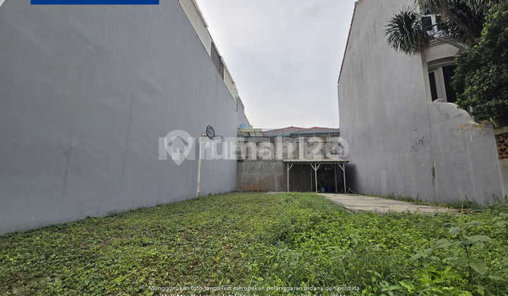 Plot for Sale Puri Indah Kembangan South Facing - Land Area 200m2 Plot for Sale Puri Indah Kembangan South Facing - Land Area 200m2