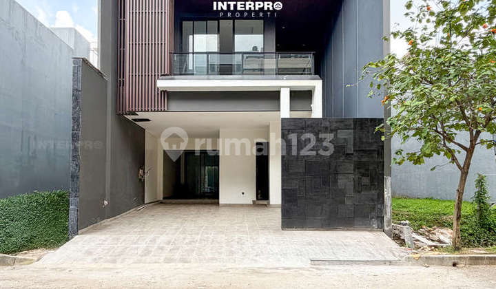 New 4-Story Modern Minimalist Luxury House in Taman Permata Buana 2