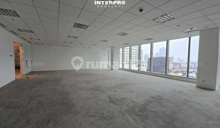Office Space for Sale at Lippo Thamrin Tower, Middle Floor - 168m2