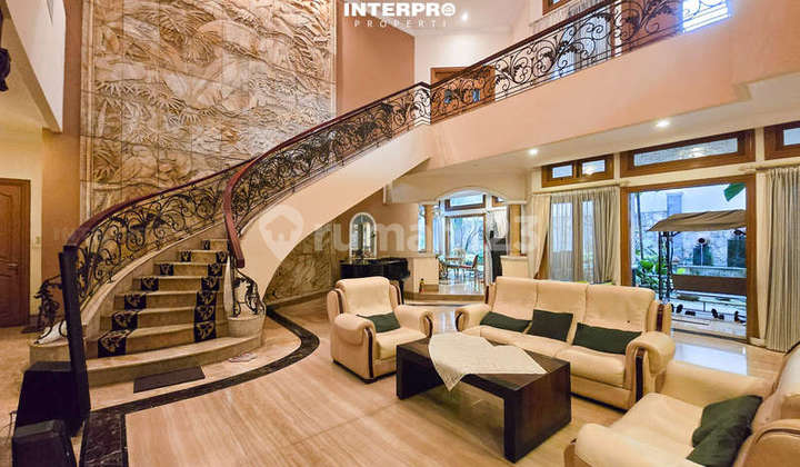 Classic Design Luxury House at Permata Buana, Full Marble - 1000M2