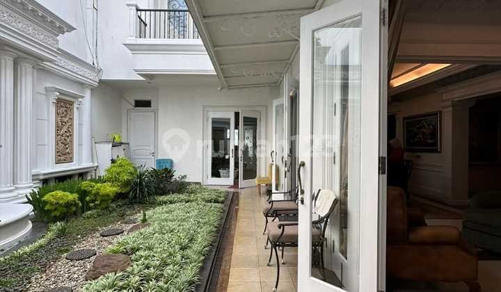 Pantai Indah Kapuk Quick Sale Luxury House Katamaran North Jakarta Land Area 325 M2 Building Area 1,050 M2 3.5 Floors 5+ Bedrooms 5+2 Bathrooms Full Marble Flooring 1 Karaoke Room 1 Gym Room 1 Multipurpose Room Rooftop with Gazebo 10 AC Units Water Heater 2