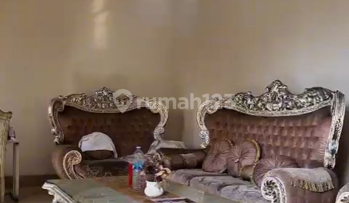 Modern Land European Classic Luxury Home Tangerang 20x40m² Land 1600m² 3 Floors Furnished Electricity -+40,000 Va Ground Water Southeast Facing SHM Certificate With European Classic Ornaments Imported Granite Floors Full Marble Stairs Inner Garden At The Back 2